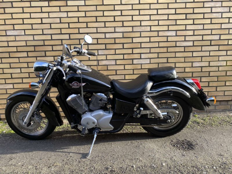 HONDA VT750 SHADOW C2  002027