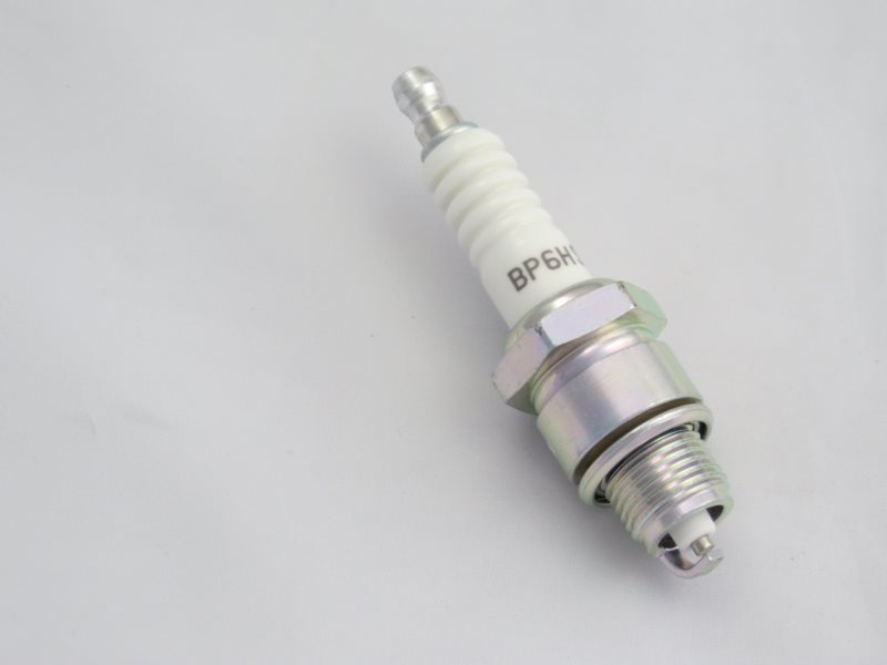 SWIECA NGK BP6HS 4511