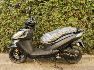 JUNAK 607 50 CZARNO-CZARNY MAT 26520