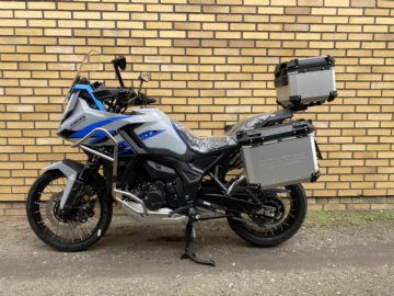 ZONTES 703-F SZARY Z KUFRAMI 21CALI 10564