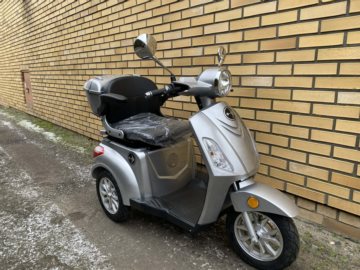 BARTON TRES 50 ELEKTRYCZNY SREBRNY 01092 + KUFER