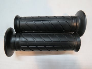 MANETKI AW56752 CZARNE GUMA para