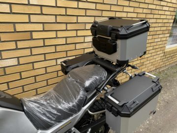 JUNAK RX401 CZARNY 02796 z kuframi, prawo jazdy A2