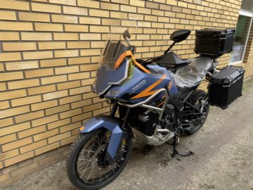 ZONTES 703-F NIEBIESKI Z KUFRAMI 10391 21CALI