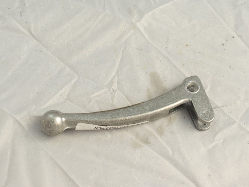 DZWIGNIA HAMULCA ROMET RECZNEGO KIEROWN. T11046