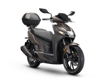 KYMCO AGILITY S50 BRAZOWY MAT 00356 Z KUFREM