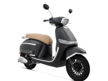 KEEWAY VERSILIA 125 CZARNY 00135