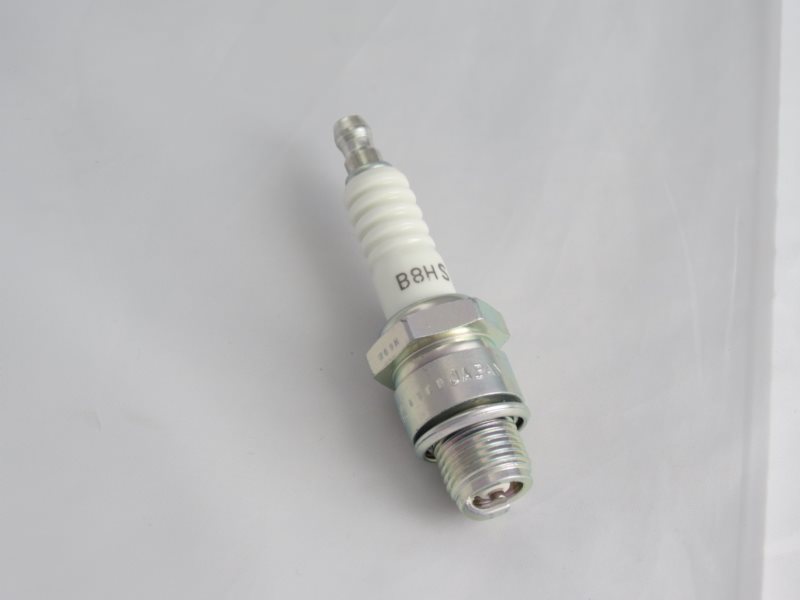 SWIECA NGK B8HS SIMSON MZ WSK