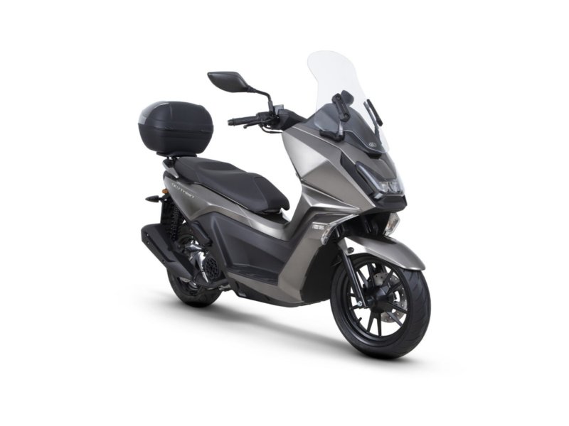 KYMCO SKYTOWN 125 CBS + KUFER I SZYBA CZARNY 01575