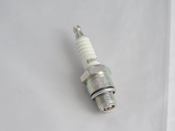 SWIECA NGK B8HS SIMSON MZ WSK
