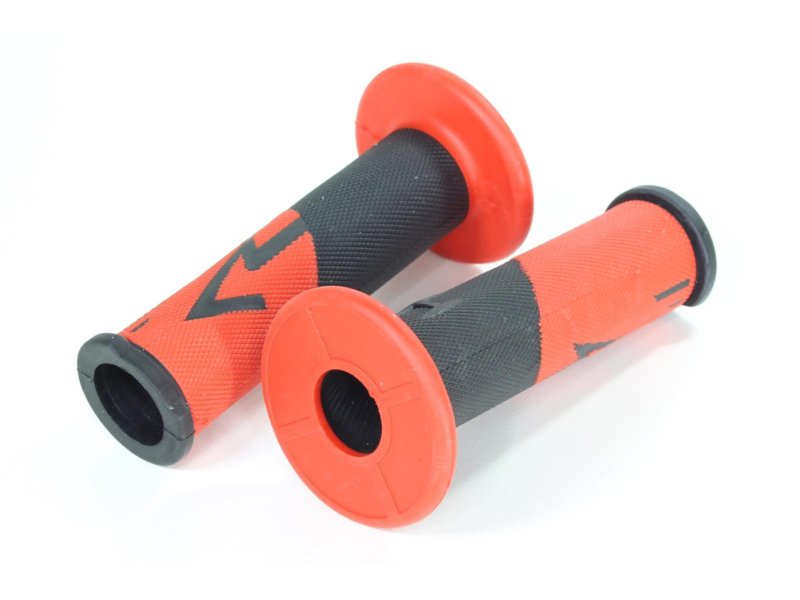 MANETKI CL-017 CZERWONE ROY23072 para