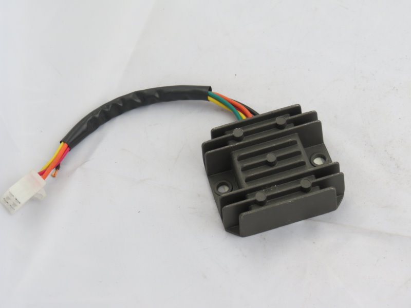 REGULATOR NAPIECA 4T 5 PRZEWODOW AW0069