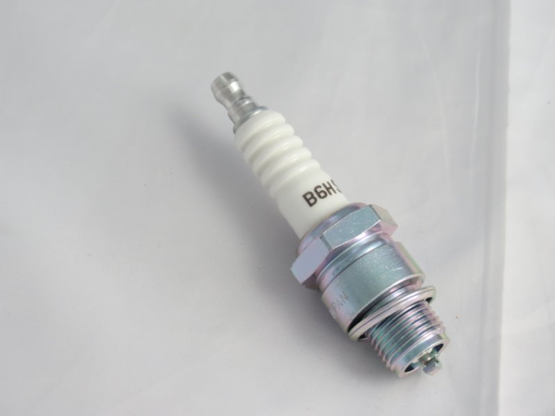 SWIECA NGK B6HS