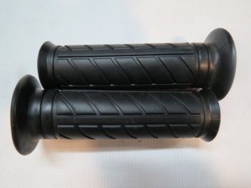 MANETKI AW56752 CZARNE GUMA para