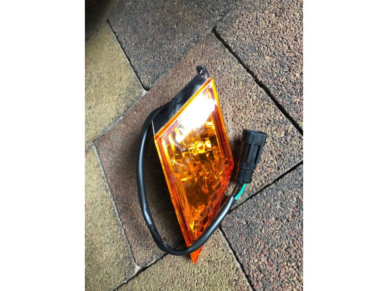 KIERUNKOWSKAZ KEEWAY FLASH PRZOD promocja