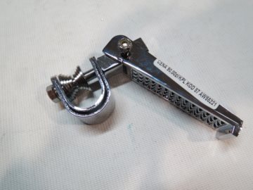 PODNOZKI CHROM ZABKI AW55221 PARA M06-0221