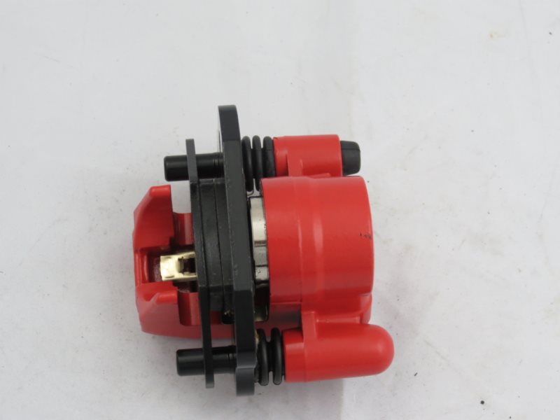 ZACISK HAMULCA ATV250 PRZOD PRAWY ZQB4101P