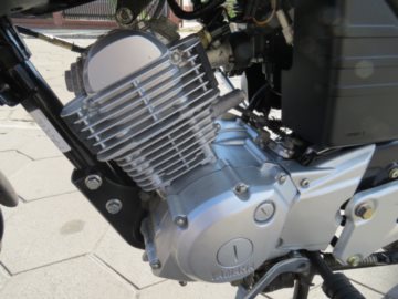 MOTOCYKL YAMAHA YBR 125