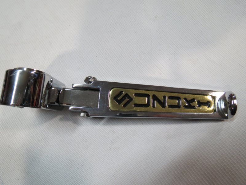 PODNOZKI SUZUKI ZLOTE AW55131