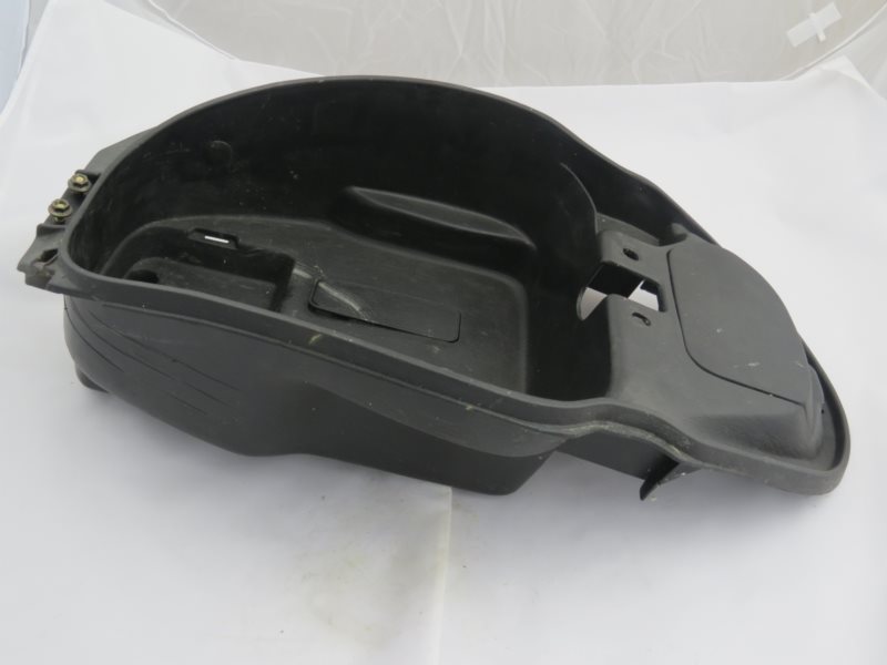 KUFER POD SIEDZENIEM SIXTIES 125 UZ