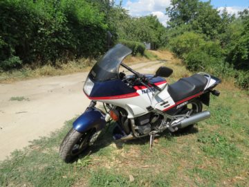 MOTOCYKL YAMAHA FJ 1100